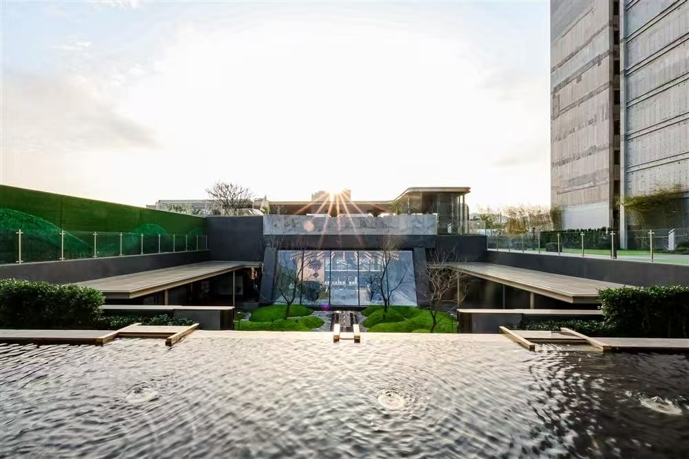 朗詩(shī)金鐘湖壹號(hào)|均價(jià)約15500元/平