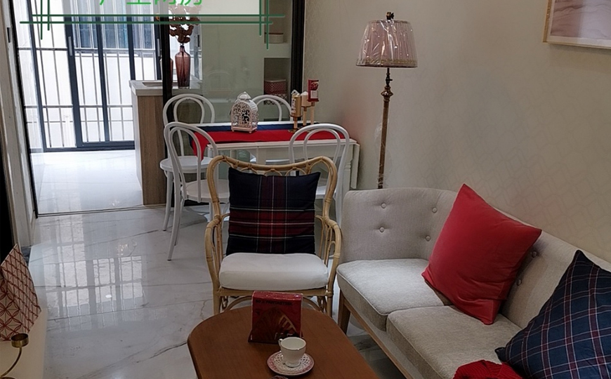 龍華尚游學(xué)府絕佳地段豪華精裝2+1復(fù)式49.9萬(wàn)/套起