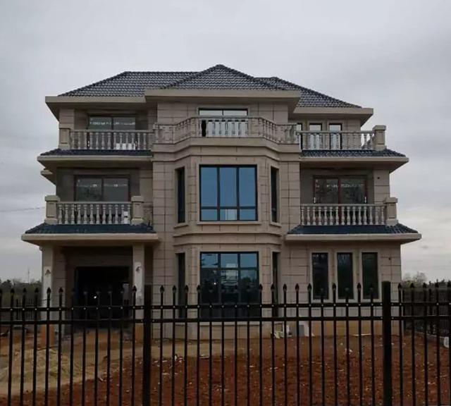 國(guó)內(nèi)鄉(xiāng)村除了江浙滬一帶的農(nóng)村是佼佼者