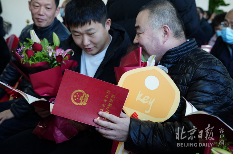 保利地產(chǎn)在過渡期會(huì)對冼村村民提供安置房