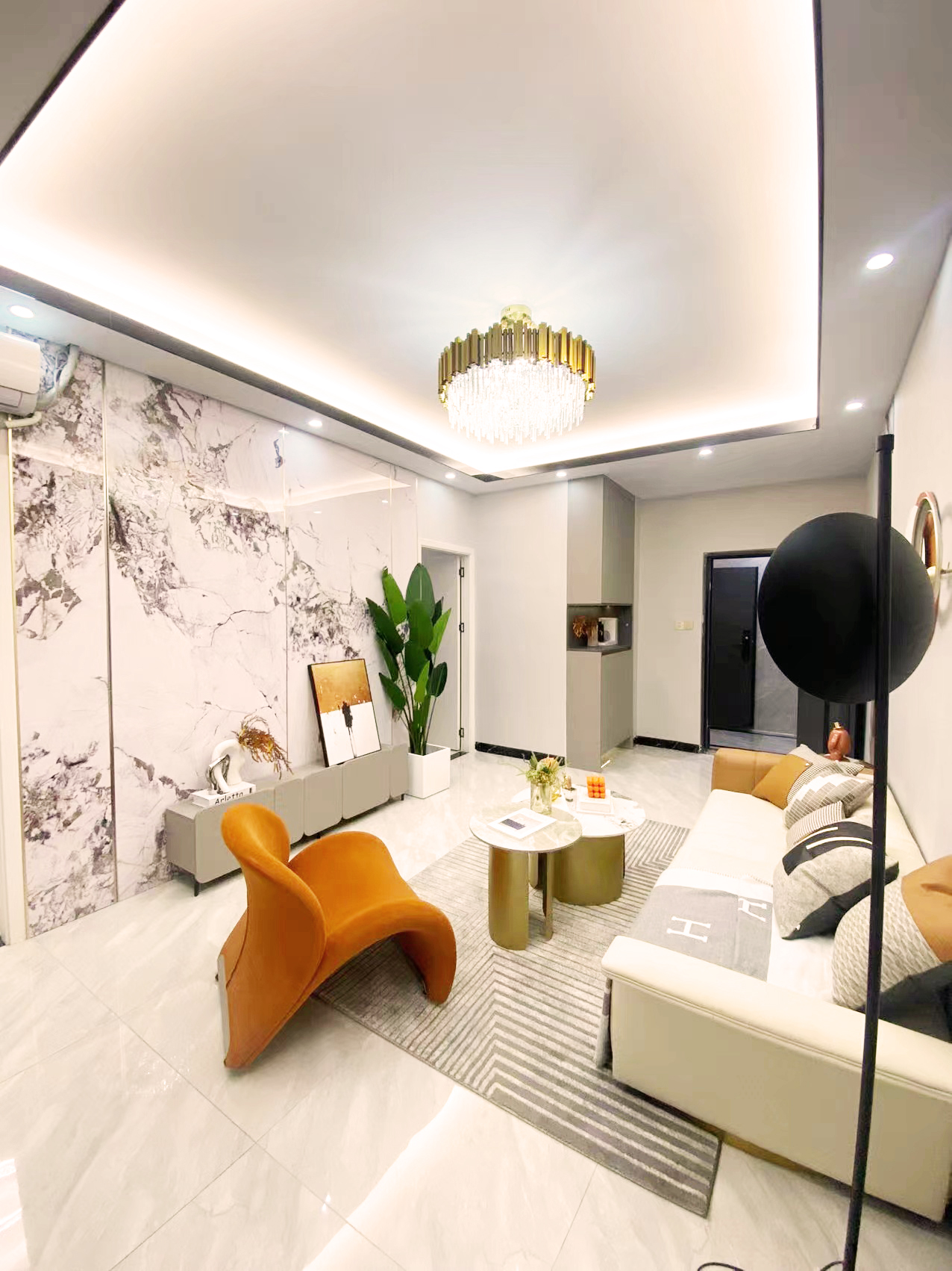  深圳石巖小產權房|雅居花園 首付35.8萬/套應人石站600米